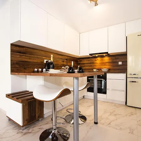 Tatil Evi Capesanta Atraktivna Kamena Kucica